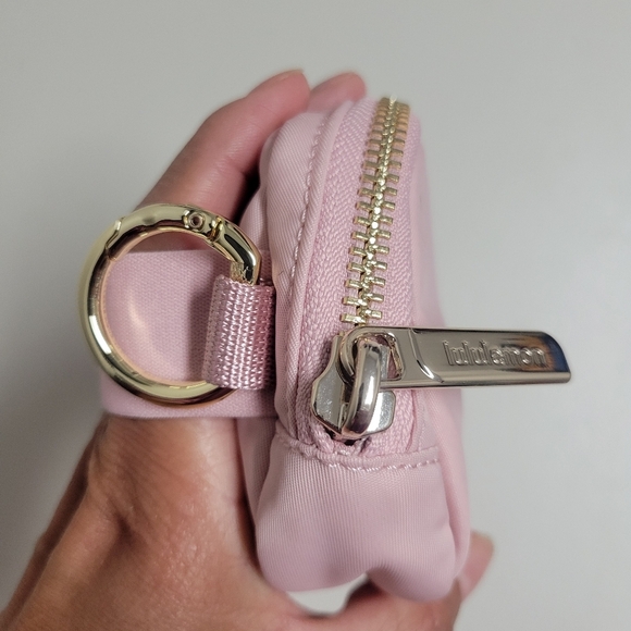 Lululemon NWT Evrywhere Belt Bag Nano. - Picture 7 of 15